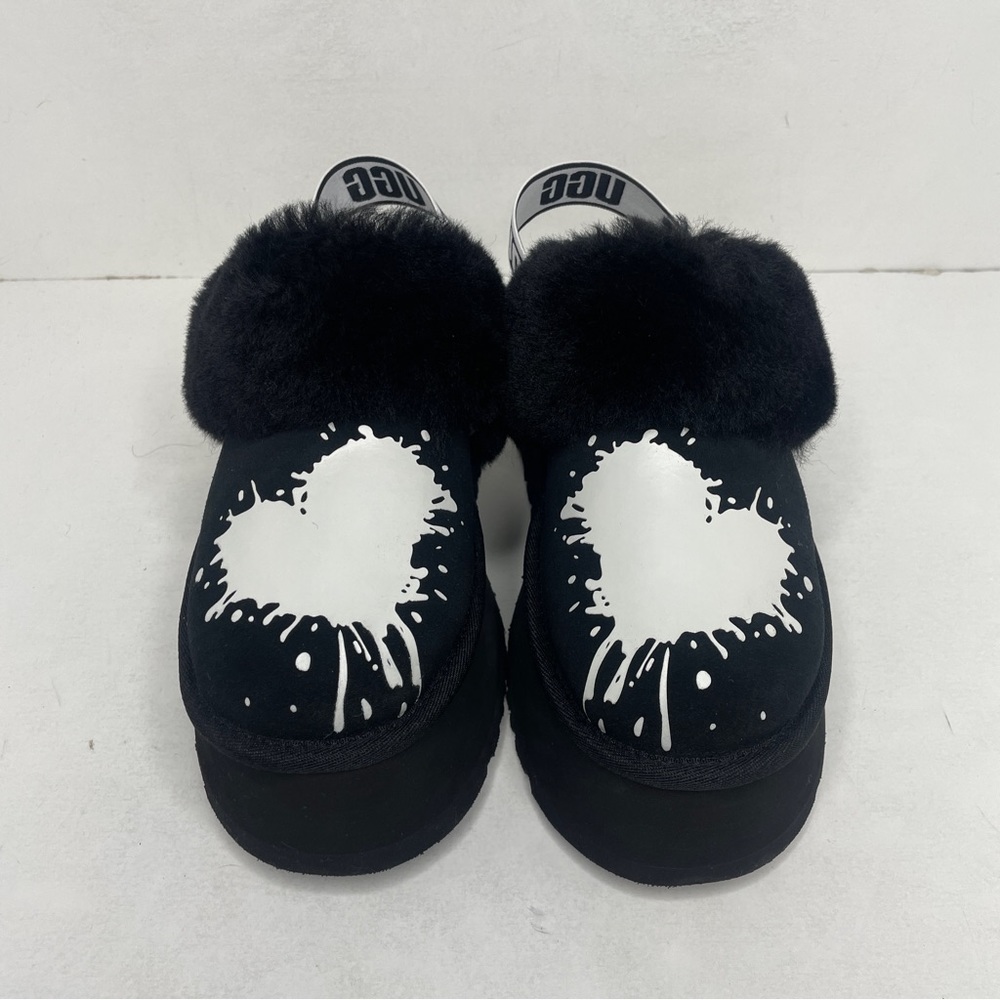 Ugg Funkette Platform Slippers “Valentine’s/Hearts” 2023 - Picture 2 of 4